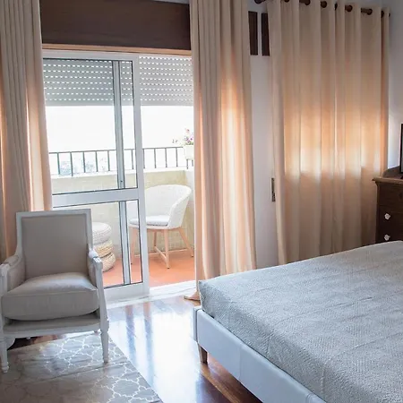 The Rooftop 3* ペーゾ・ダ・レーグア