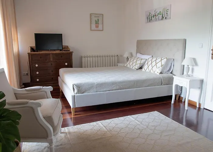 The Rooftop B&B 페소다레과